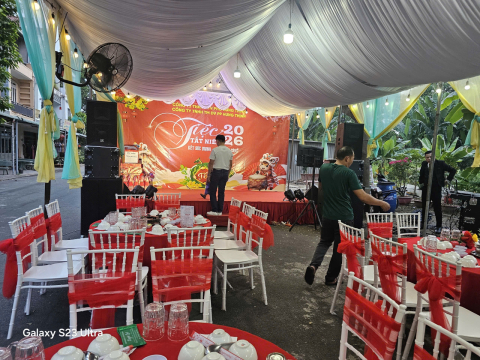 Tiệc Tất Niên Tại Dĩ An