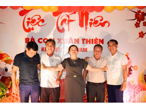 Tiệc Tất Niên Bà Con Xuân Thiên KV Miền Nam