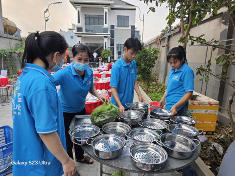 Tiệc Tất Niên Bà Con Xuân Thiên KV Miền Nam